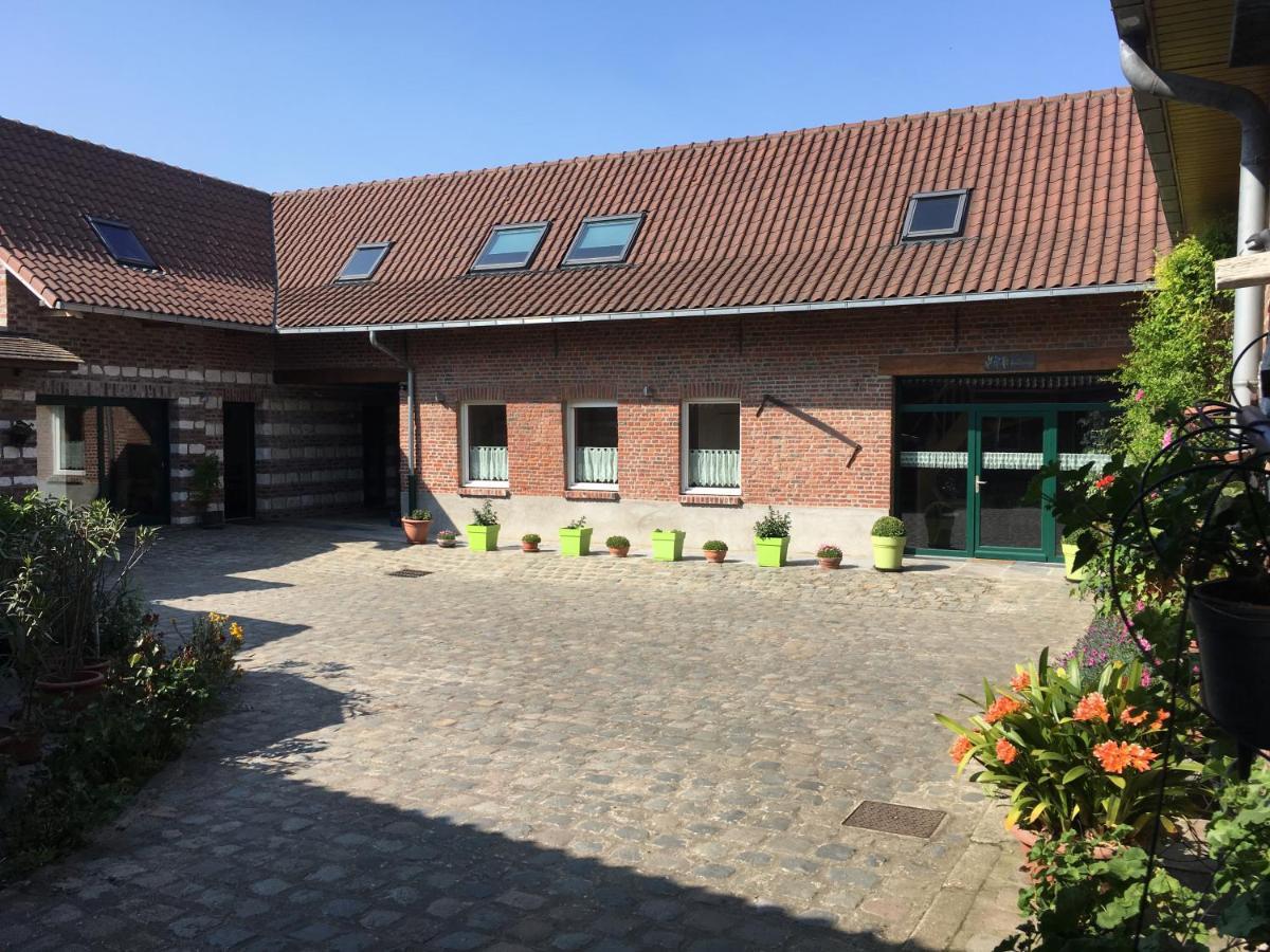 Bed and Breakfast Ferme BROCART Bouvines Exterior foto